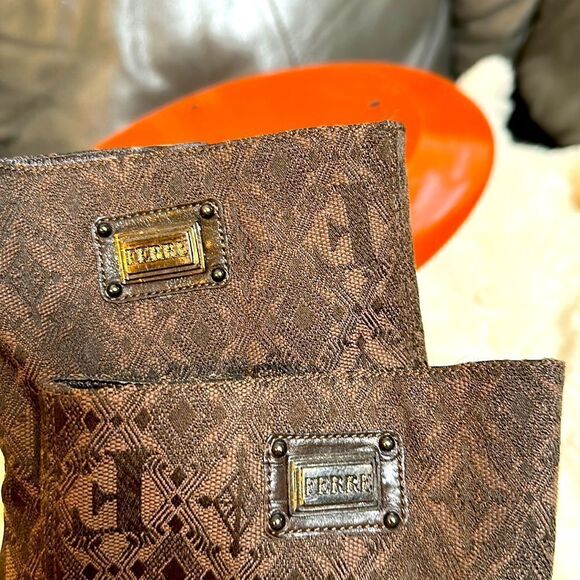 Gianfranco FERRE 40 Genuine Leather Canvas Logo Brown Heeled Zip Booties - Picture 13 of 14